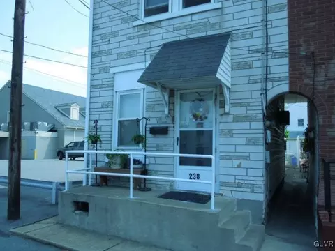 238 Raspberry St, Bethlehem, PA 18018 photo 2