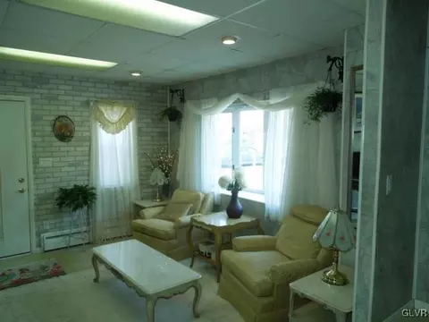 238 Raspberry St, Bethlehem, PA 18018 photo 3