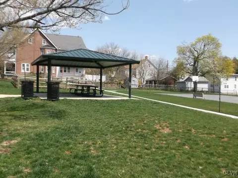 610 Spring St, Bethlehem, PA 18018 photo 23