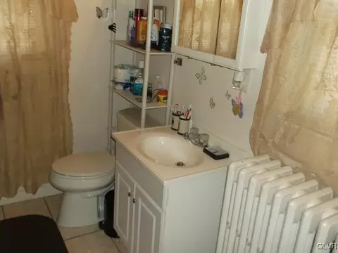 610 Spring St, Bethlehem, PA 18018 photo 7