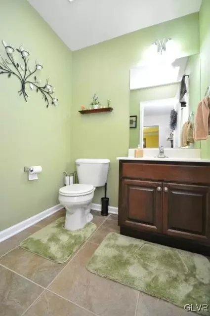 454 Keystone Ct, Bath, PA 18014 photo 12