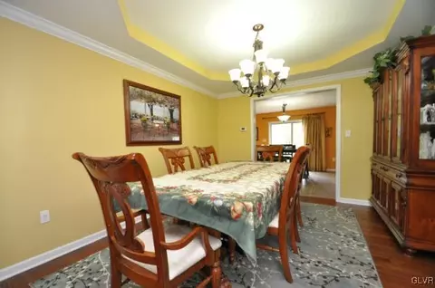 454 Keystone Ct, Bath, PA 18014 photo 7