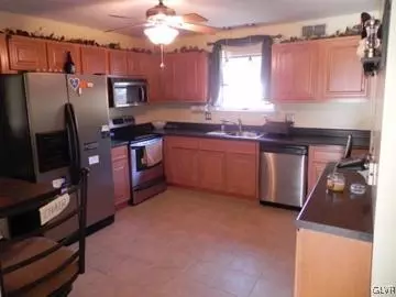 6 E 7th St, Wind Gap, PA 18091 photo 11