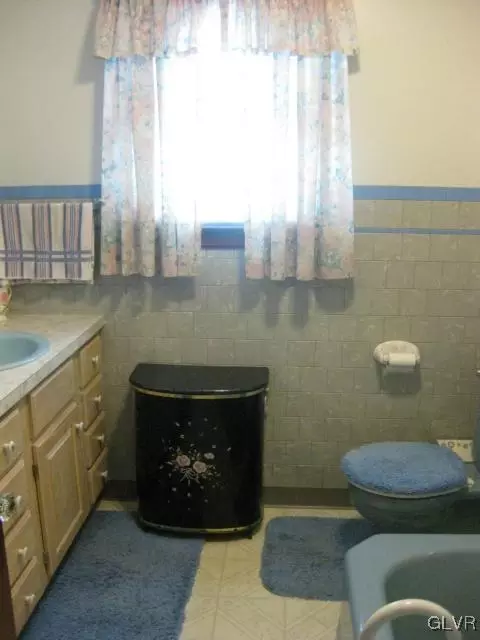 140 Ackerman St, Hellertown, PA 18055 photo 10