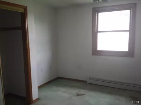 715 Winters Ave, Hazle Township, PA 18202 photo 9
