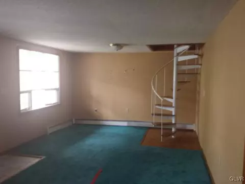 715 Winters Ave, Hazle Township, PA 18202 photo 6