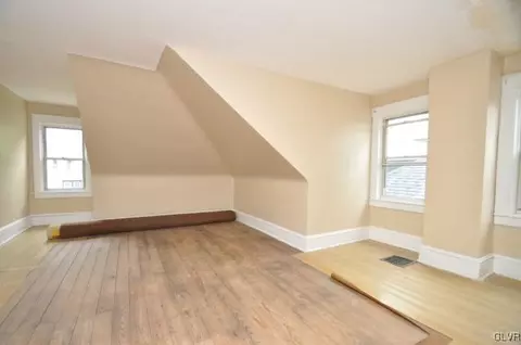 628 3rd Ave, Bethlehem, PA 18018 photo 16