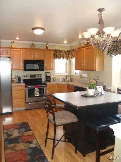 2250 Juniper Dr, Coplay, PA 18037 photo 5