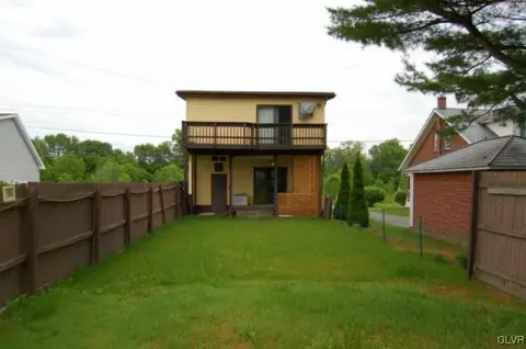 569 Monocacy Dr, Bath, PA 18014 photo 6