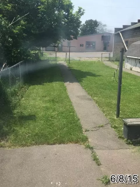 322 E Beech St, Hazleton, PA 18201 photo 16
