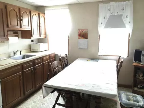 409 E Wall St, Bethlehem, PA 18018 photo 2