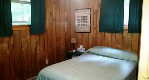 106 Loop Rd, Greentown, PA 18426 photo 11