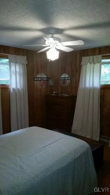106 Loop Rd, Greentown, PA 18426 photo 12
