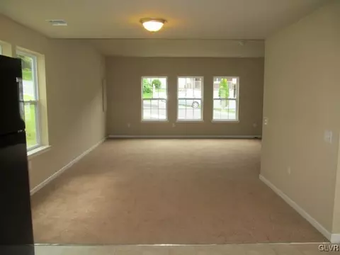 923 E 8th St, Bethlehem, PA 18015 photo 6