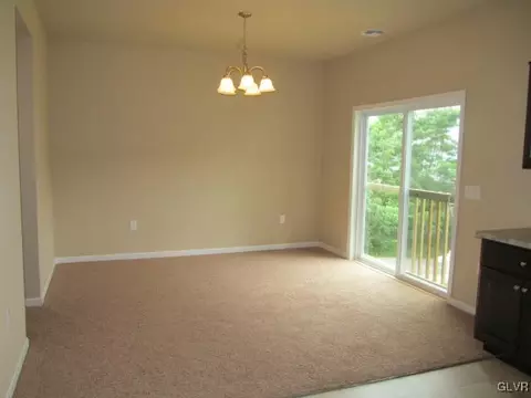 923 E 8th St, Bethlehem, PA 18015 photo 4