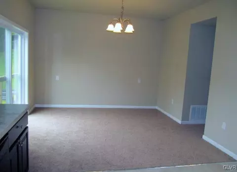 921 E 8th St, Bethlehem, PA 18015 photo 5