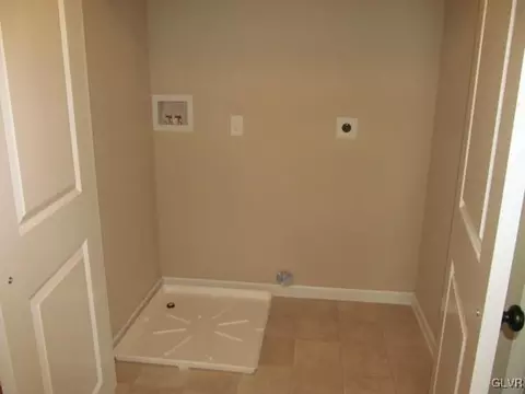 921 E 8th St, Bethlehem, PA 18015 photo 14