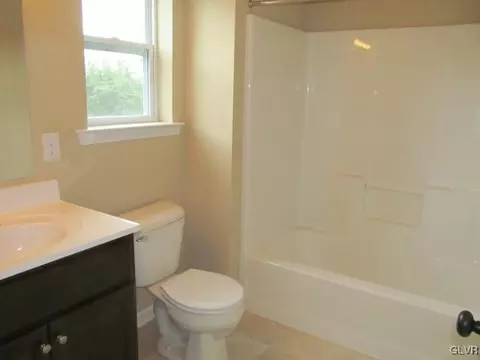 921 E 8th St, Bethlehem, PA 18015 photo 12
