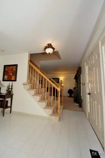 2095 Sequoia Rd, Bethlehem, PA 18020 photo 5