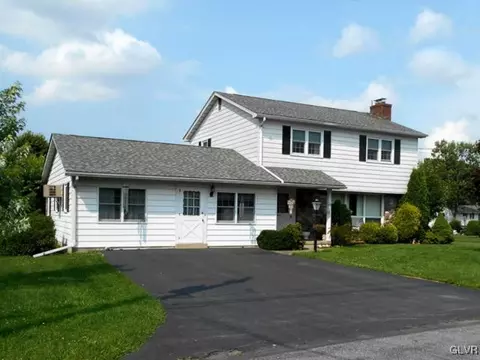162 E 2nd St, Wind Gap, PA 18091 photo 1