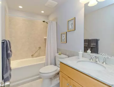 351 Apollo Dr, Bethlehem, PA 18017 photo 13