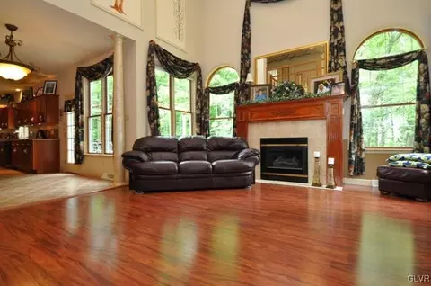 4227 Hillterrace Dr, Sinking Spring, PA 19608 photo 12