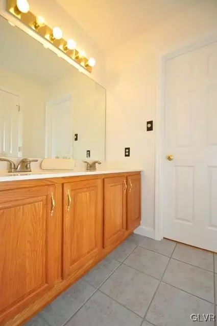 4227 Hillterrace Dr, Sinking Spring, PA 19608 photo 34