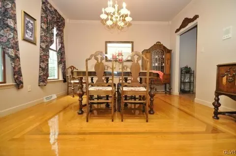 4227 Hillterrace Dr, Sinking Spring, PA 19608 photo 5