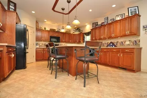 4227 Hillterrace Dr, Sinking Spring, PA 19608 photo 18
