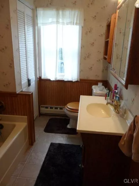 1031 Washington St, Fullerton, PA 18052 photo 29