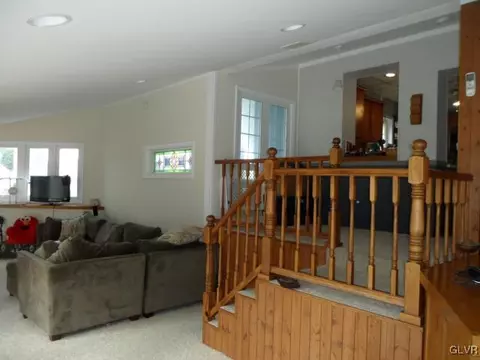 1031 Washington St, Fullerton, PA 18052 photo 10