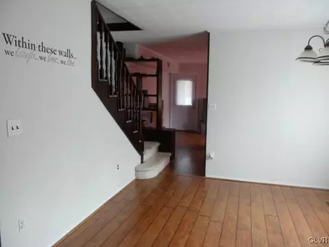 1031 Washington St, Fullerton, PA 18052 photo 4