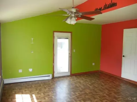 801 Front St, Hellertown, PA 18055 photo 7