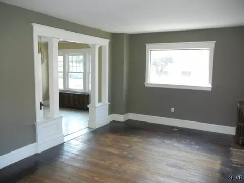 801 Front St, Hellertown, PA 18055 photo 3