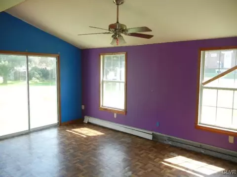 801 Front St, Hellertown, PA 18055 photo 6