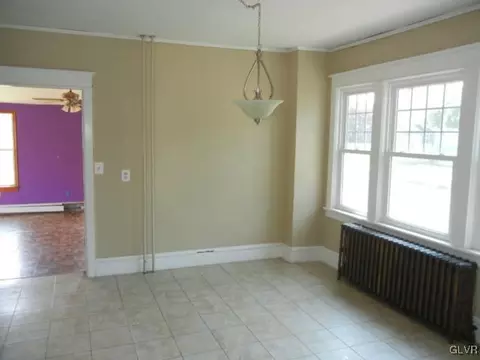 801 Front St, Hellertown, PA 18055 photo 4