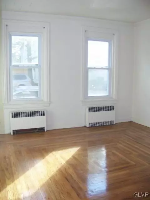131 E North, Bethlehem, PA 18018 photo 15
