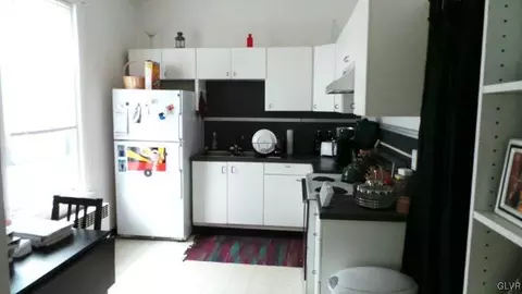 131 E North, Bethlehem, PA 18018 photo 3