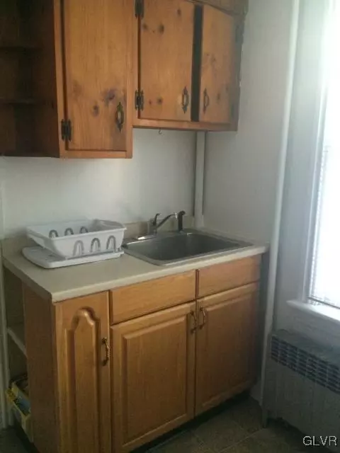 131 E North, Bethlehem, PA 18018 photo 25