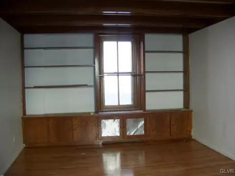 131 E North, Bethlehem, PA 18018 photo 13
