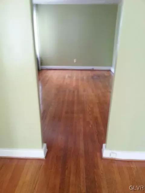 131 E North, Bethlehem, PA 18018 photo 27