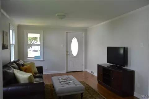 839 Juniper Rd, Hellertown, PA 18055 photo 6