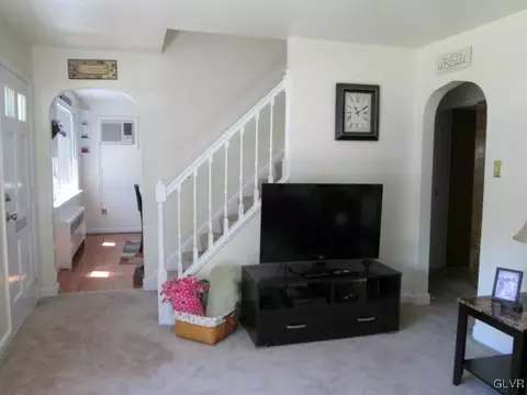 1235 Maple St, Bethlehem, PA 18018 photo 7