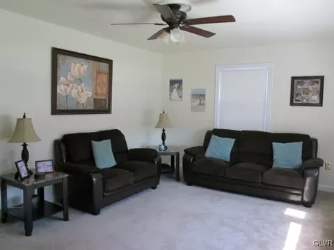 1235 Maple St, Bethlehem, PA 18018 photo 5