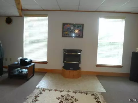 1855 Caryn Dr, Hellertown, PA 18055 photo 16