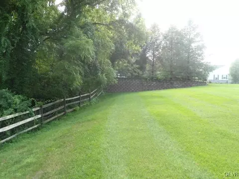 1855 Caryn Dr, Hellertown, PA 18055 photo 24