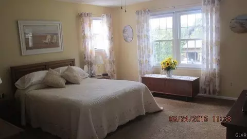 3935 Post Dr, Bethlehem, PA 18017 photo 11