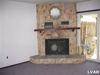 206 Old Forge Dr, Bath, PA 18014 photo 2
