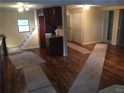 95 Moorestown Dr, Bath, PA 18014 photo 10