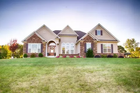 201 E Dell Rd, Bath, PA 18014 photo 19